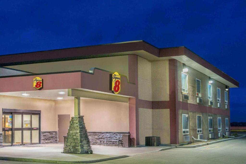 Super 8 By Wyndham Innisfail Kültér fotó